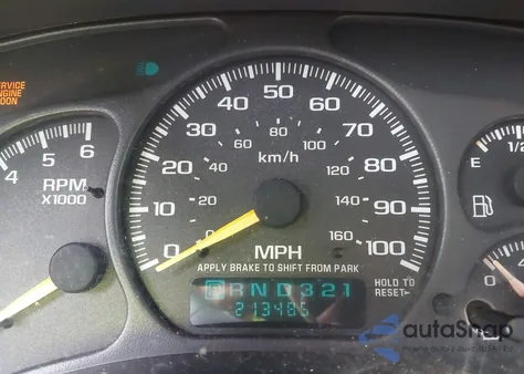 2000 Chevrolet Silverado 1500 z USA, uszkodzony, nr VIN 2GCEC19W3Y1132597